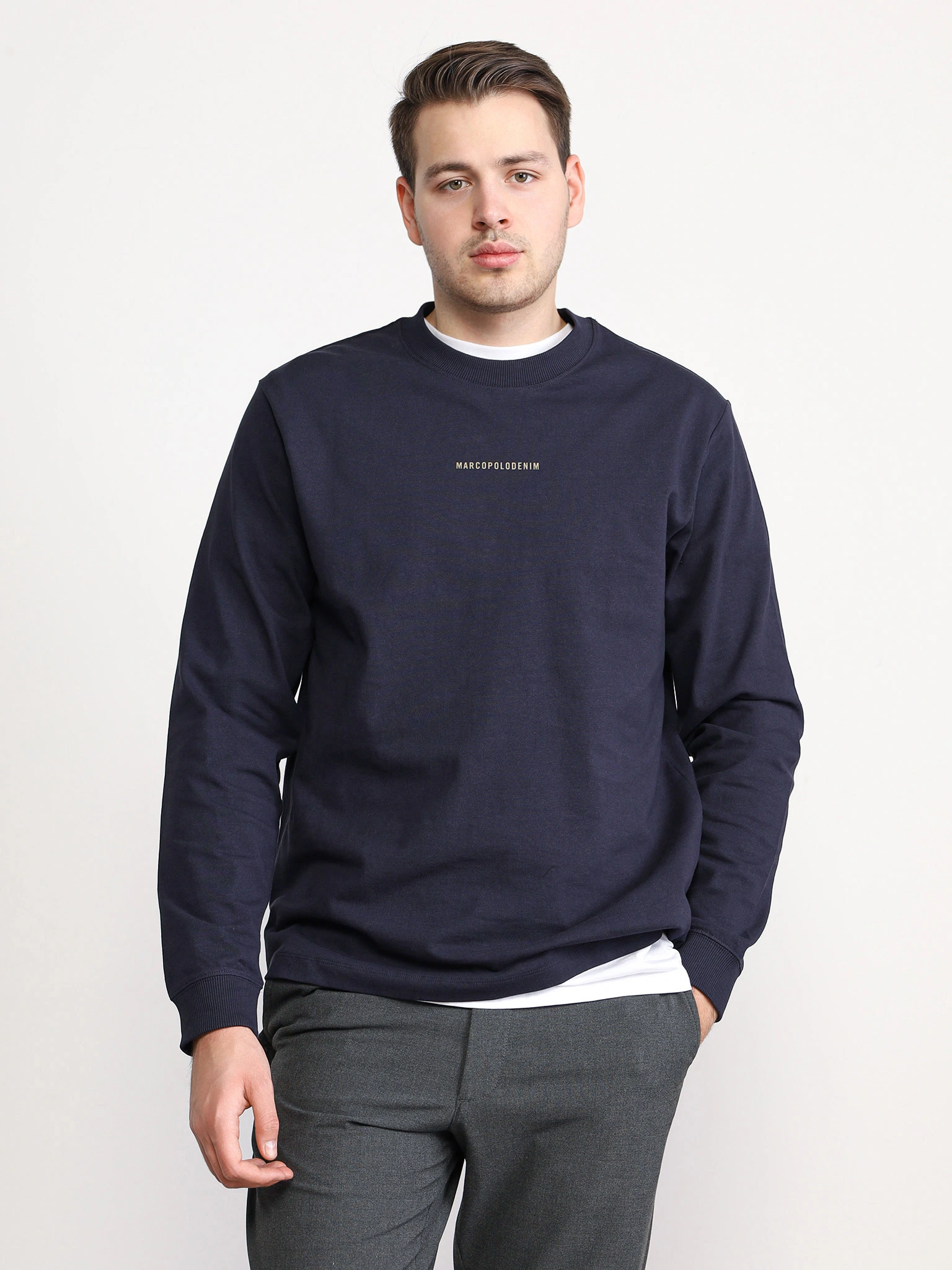 Лонгслив темно-синего цвета из хлопка 